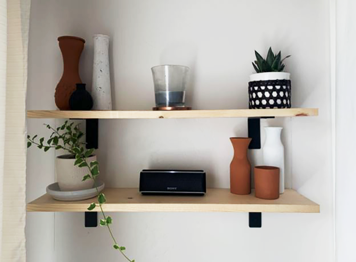 Heavy Duty Shelf Brackets 1/4" Thick with Hardware Claimed Corner